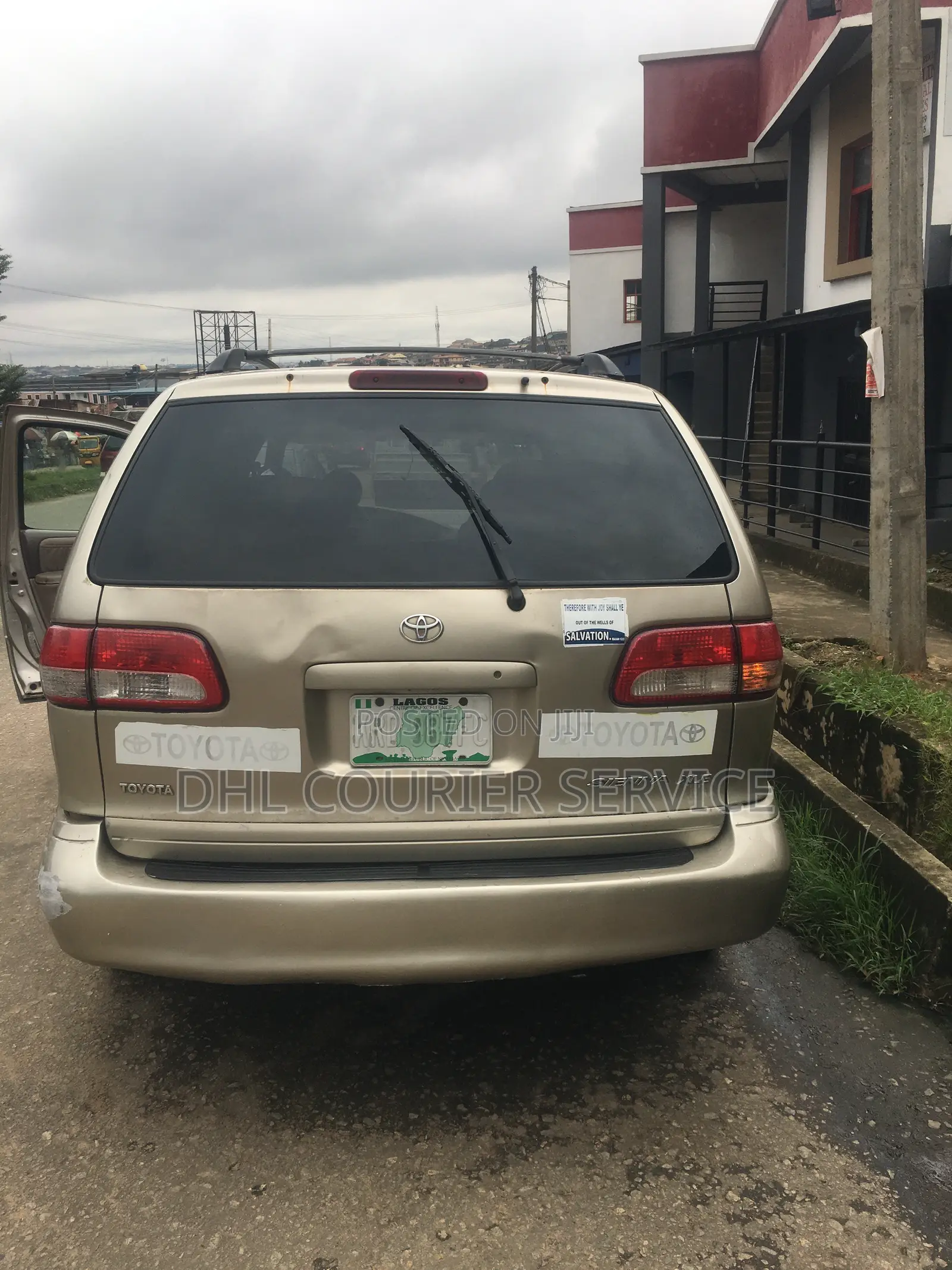 Toyota Sienna 2002 Gold