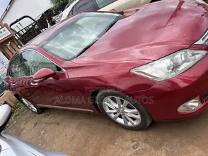 Lexus ES 350 2010 Red