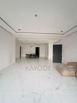 3bdrm Apartment in Lekki Phase 1 for rent