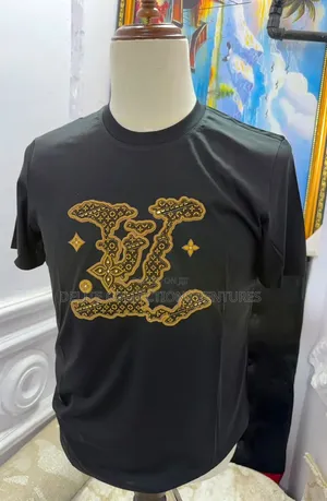 *High Quality Luxury Louis Vuitton Vited Top and Pant Available