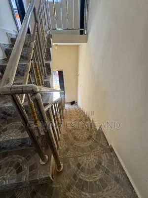 3bdrm Apartment in Okhuoromi Off, Benin City for rent