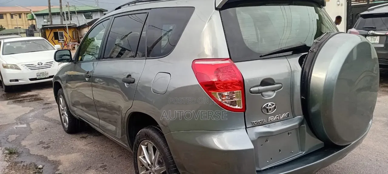 Toyota RAV4 2008 Green