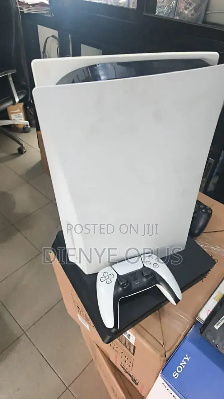 Ps5 Fat With 1 Controller Plus 10 Licensed Games