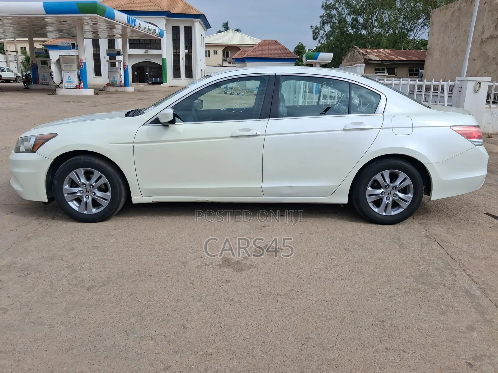 Honda Accord 2011 White