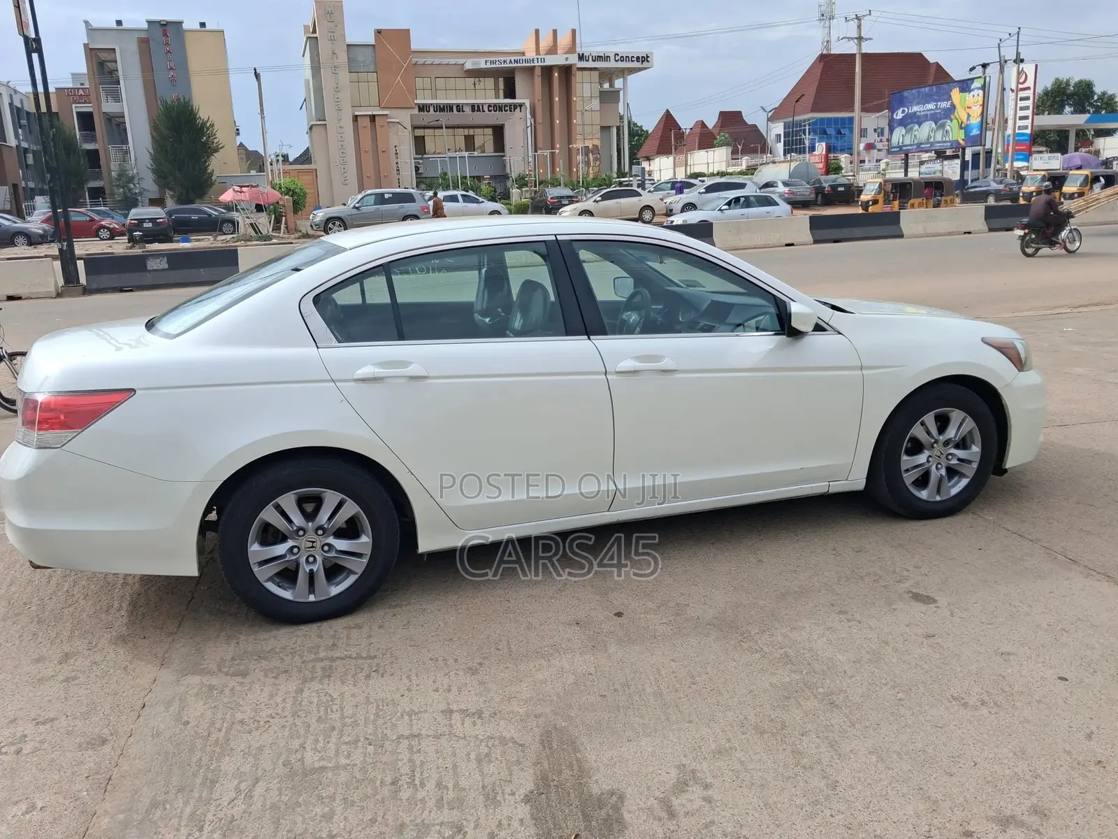 Honda Accord 2011 White