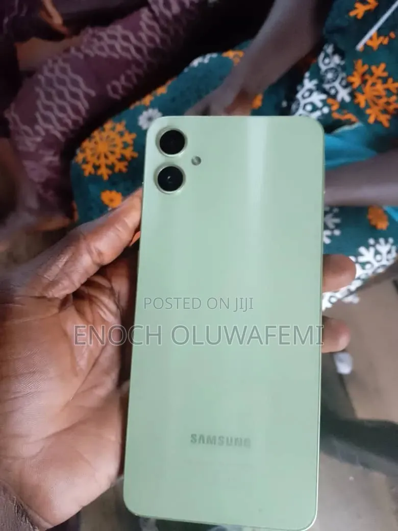 Samsung Galaxy A05 64 GB Green