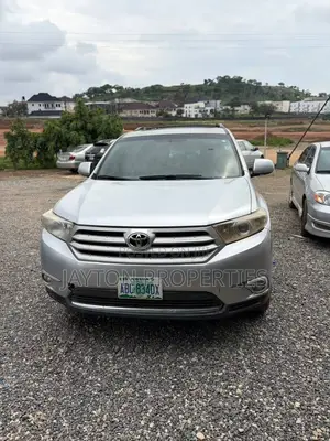 Toyota Highlander 2013 Silver