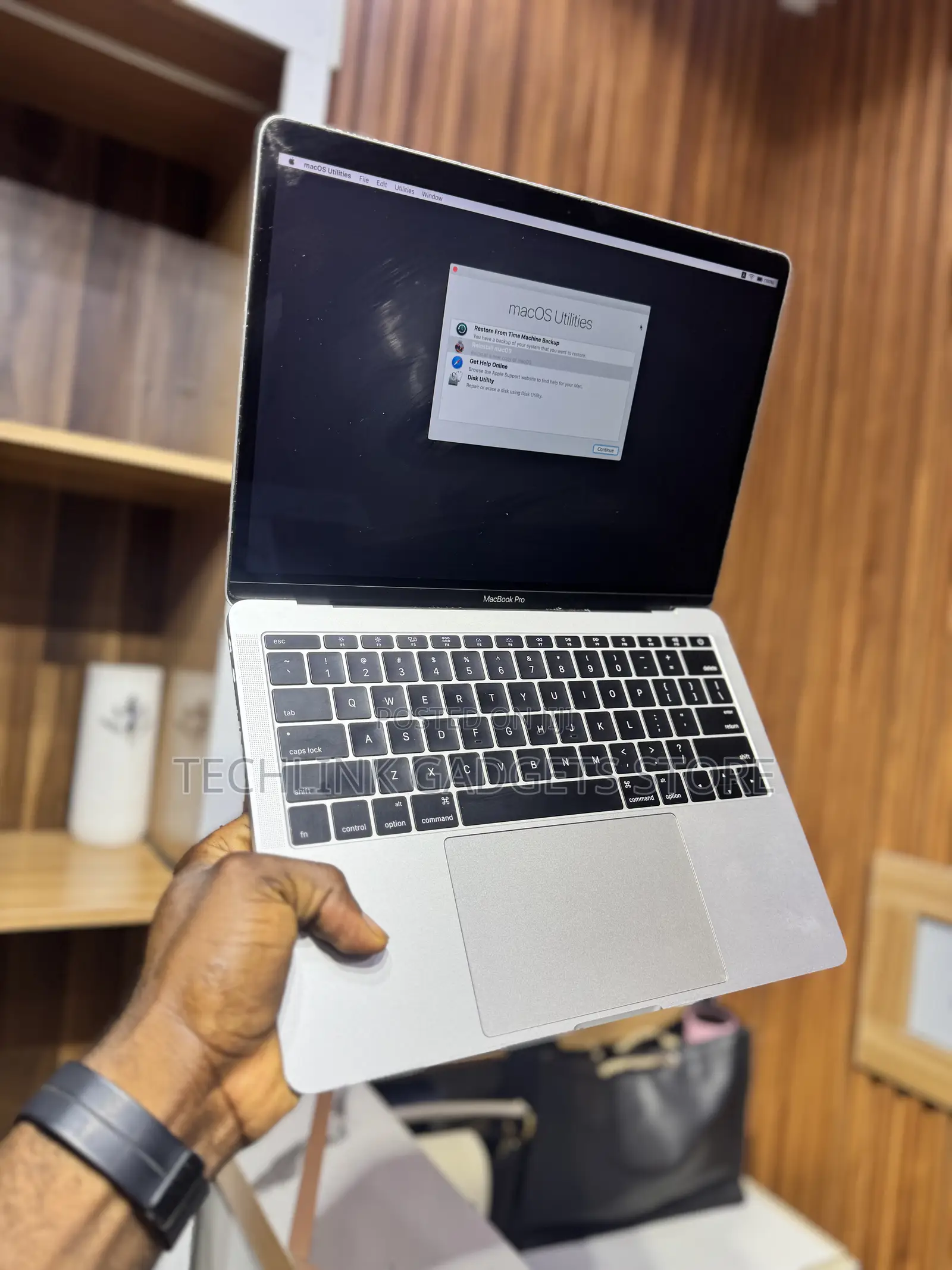 Laptop Apple MacBook Pro 2017 8GB Intel Core i5 SSD 256GB