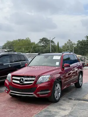 Mercedes-Benz GLK-Class Base GLK 350 4dr 4x2 (3.5L 6cyl 7A) 2015 Red