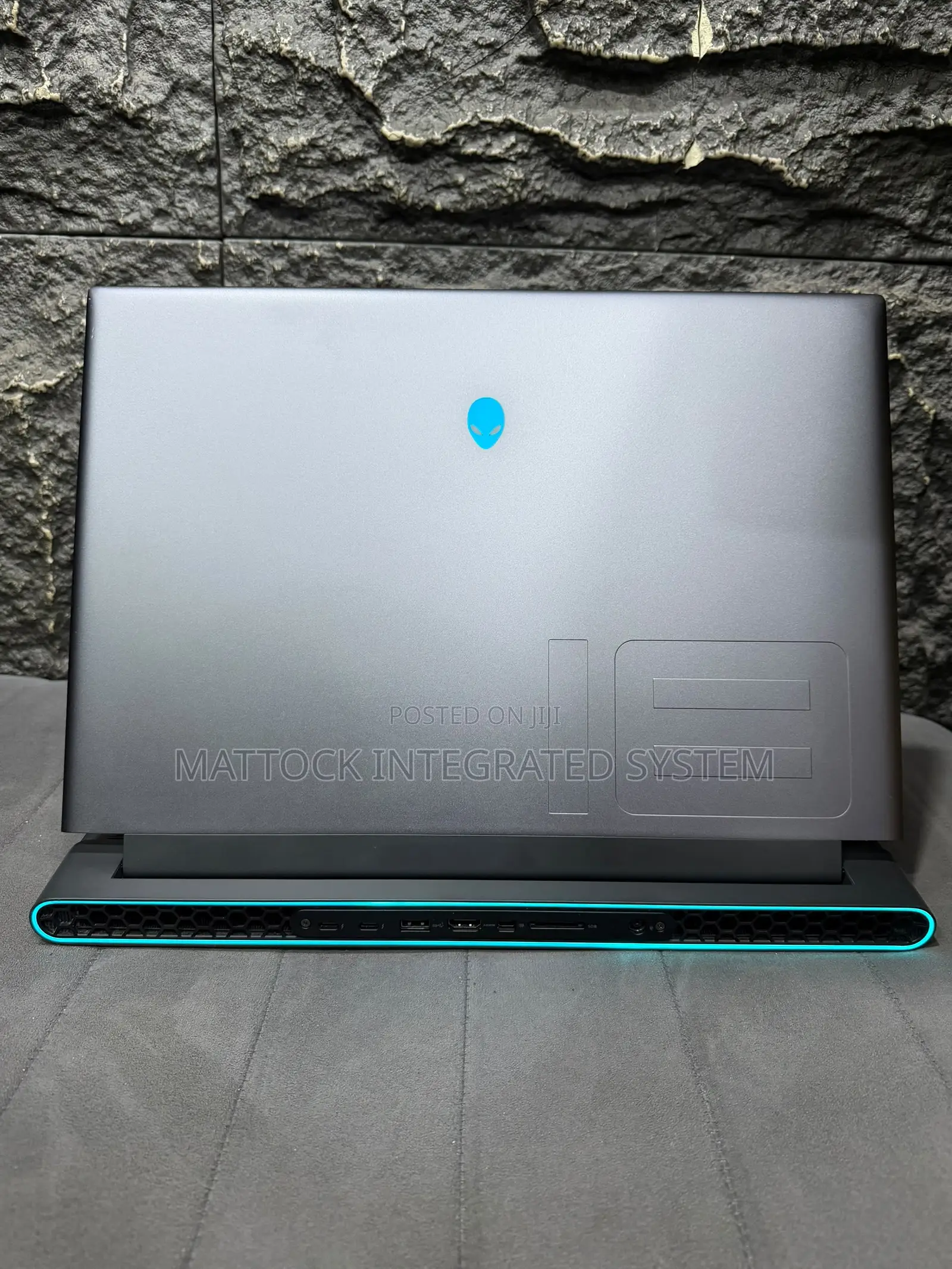 Laptop Dell Allienware M18 R1 32GB Intel Core i9 SSD 1T