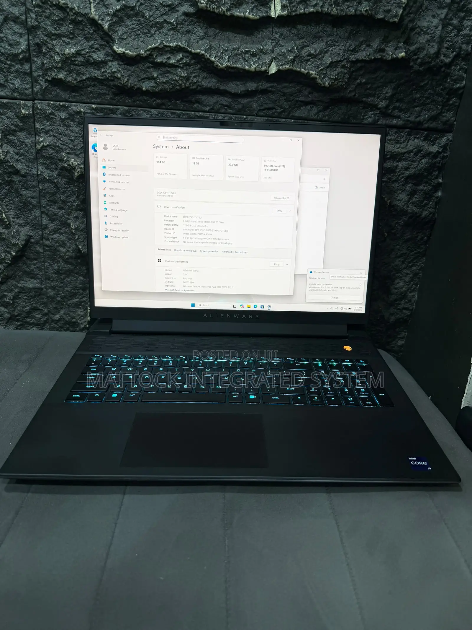 Laptop Dell Allienware M18 R1 32GB Intel Core i9 SSD 1T