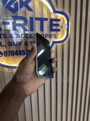 Apple iPhone XR 64 GB