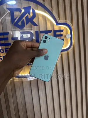 Apple iPhone 11 64 GB