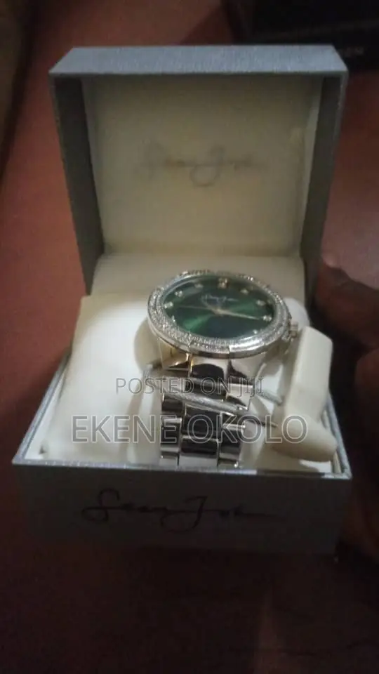 Van Heusen Wrist Watch