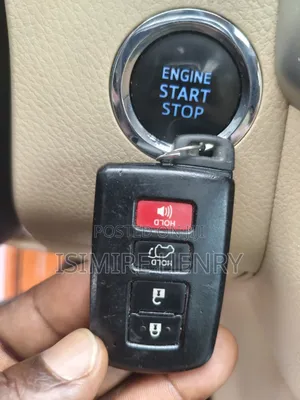 Toyota Highlander Limited V6 4x4 (3.5L 6cyl 6A) 2016 Red