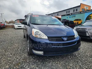 Toyota Sienna LE AWD 2005 Blue