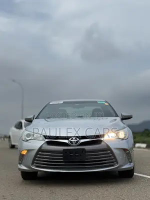 Toyota Camry XLE 4dr Sedan (2.5L 4cyl 6A) 2016 Silver