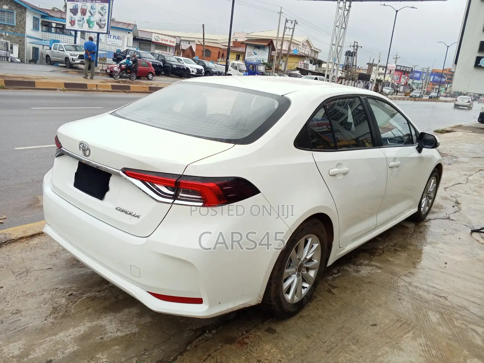 Toyota Corolla 2025 White
