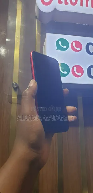 Apple iPhone 11 64 GB Red