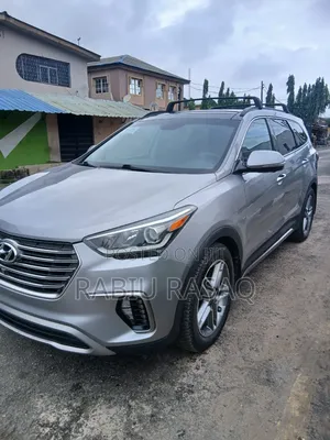 Hyundai Santa Fe 2018 Silver