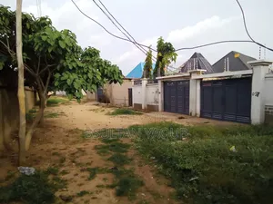 4bdrm Apartment in Kaduna / Kaduna State for sale