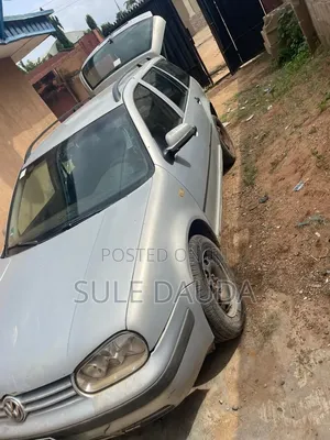 Volkswagen Golf 1999 Silver