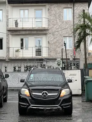 Mercedes-Benz GLK-Class 2010 Black