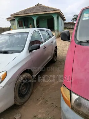 Toyota Matrix 2004 Silver