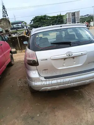 Toyota Matrix 2004 Silver