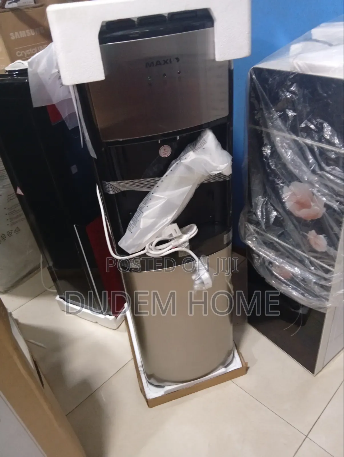 Maxi Water Dispenser Bottom Bottle Loading
