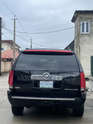 Cadillac Escalade 2010 Black