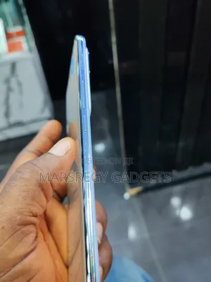 Vivo V30 5G 256 GB White