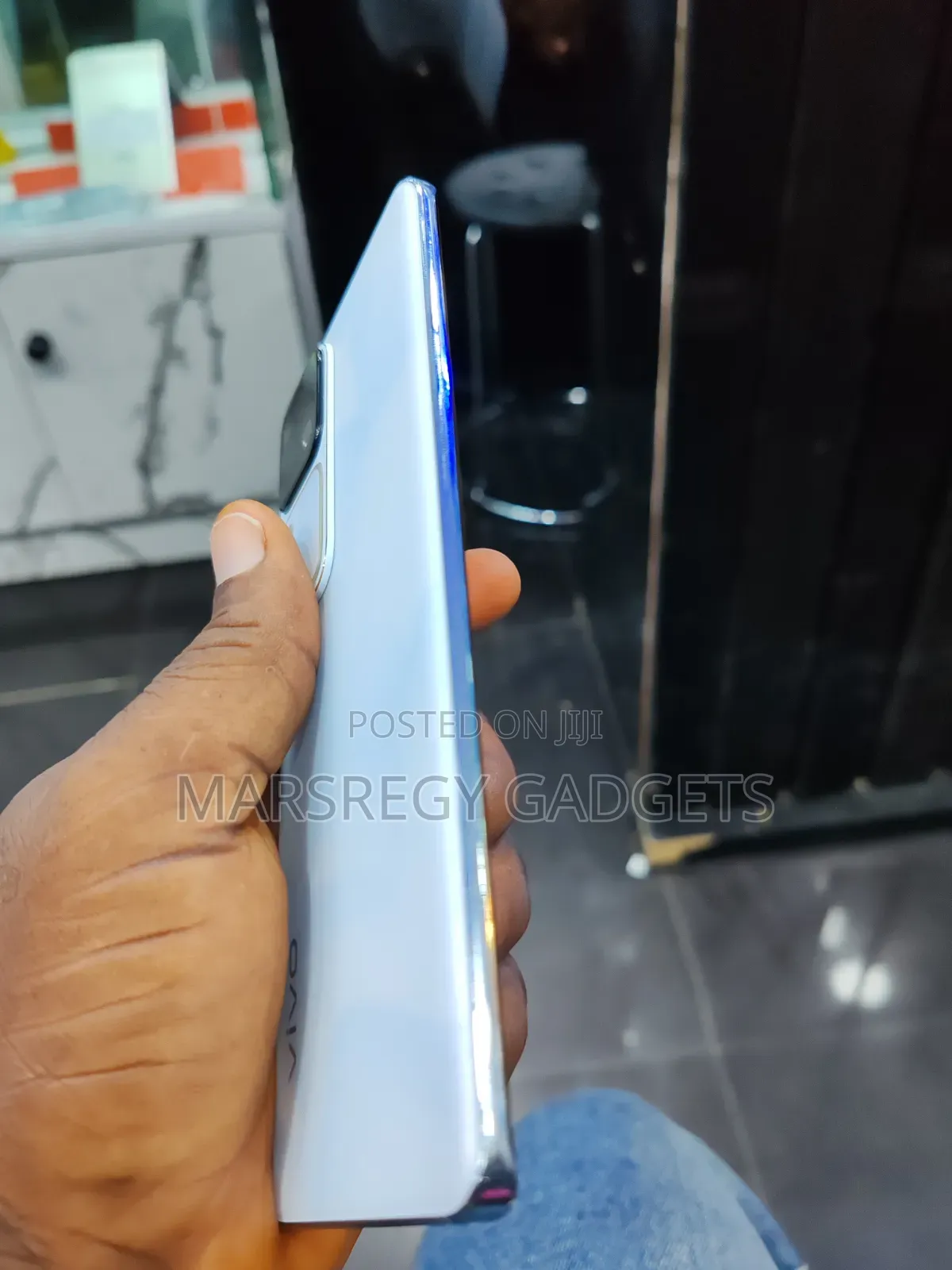 Vivo V30 5G 256 GB White