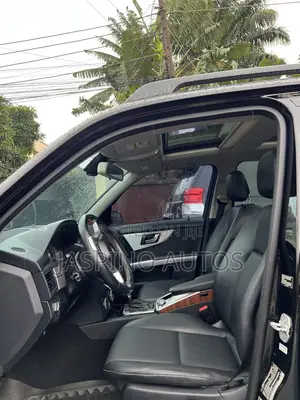 Mercedes-Benz GLK-Class 2010 Black