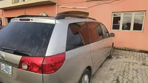 Toyota Sienna CE AWD 2007 Gray