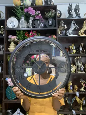 Decorative Round Wall Clock