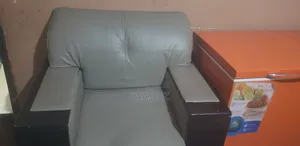 A Complete Set of Chairs