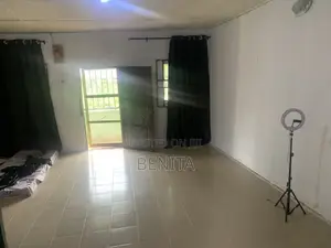 1bdrm Bedsitter in Osasco Estate, Benin City for rent