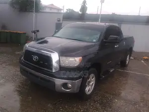 Toyota Tundra 2012 Black