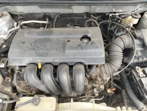 Toyota Corolla Sedan Automatic 2004 Silver