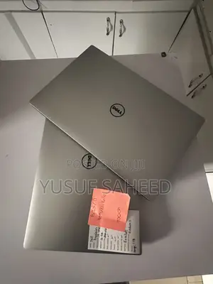 Laptop Dell Precision 15 5520 8GB Intel Core i5 SSD 256GB