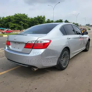 Honda Accord 2015 Silver