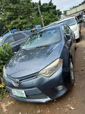 Toyota Corolla 2015 Blue