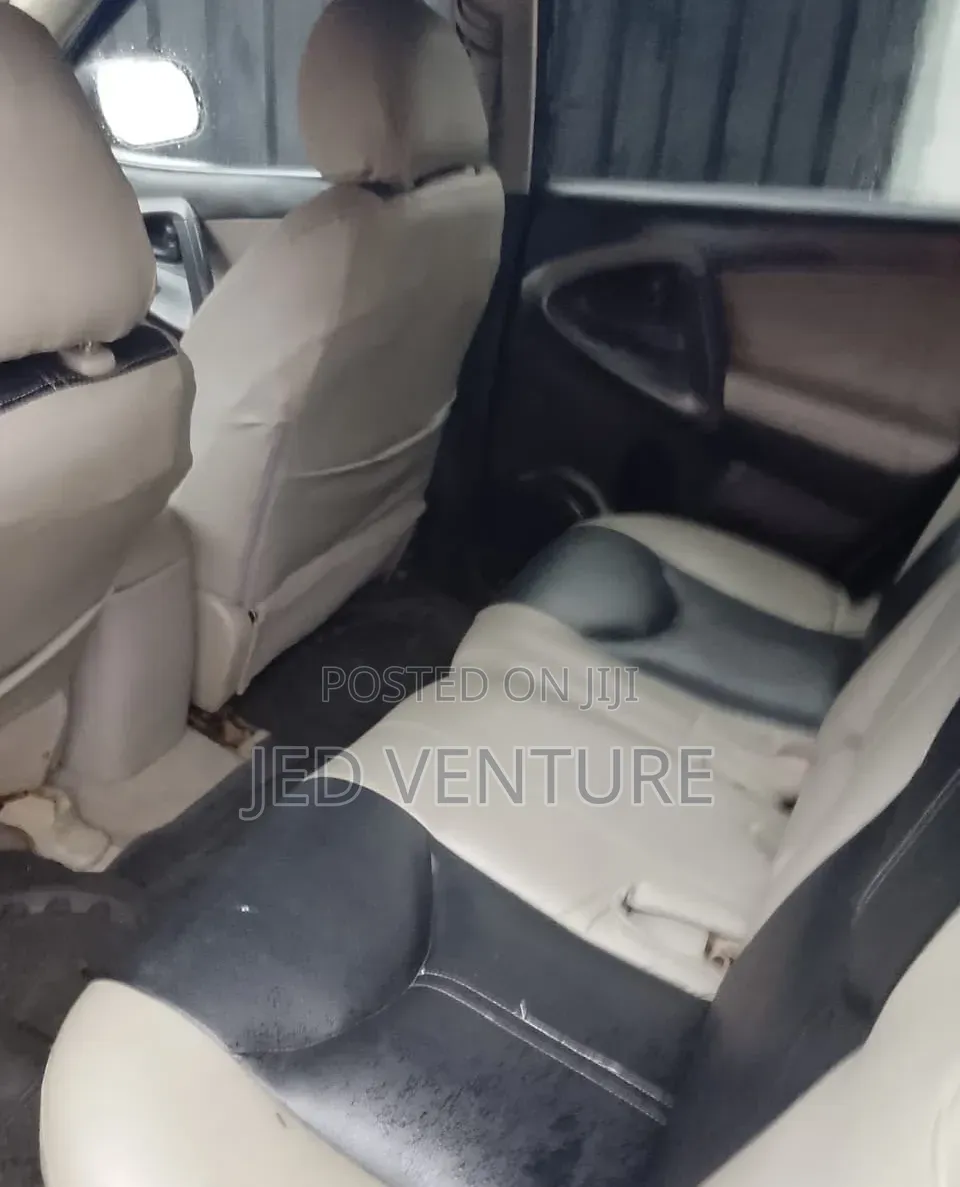 Toyota RAV4 2007 Silver