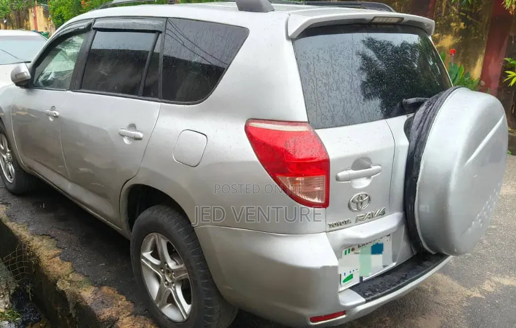 Toyota RAV4 2007 Silver
