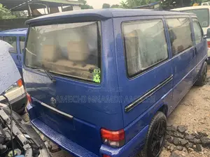 Volkswagen Transporter 2005 Blue