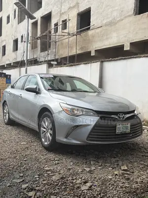 Toyota Camry 2016 Silver