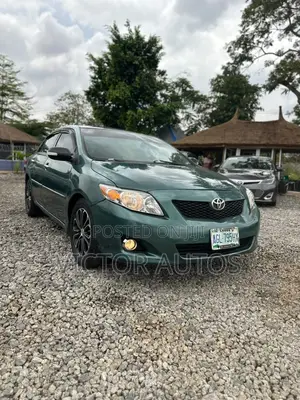 Toyota Corolla 2010 Green