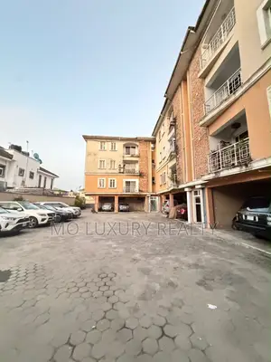 3bdrm Apartment in Victoria Island for rent