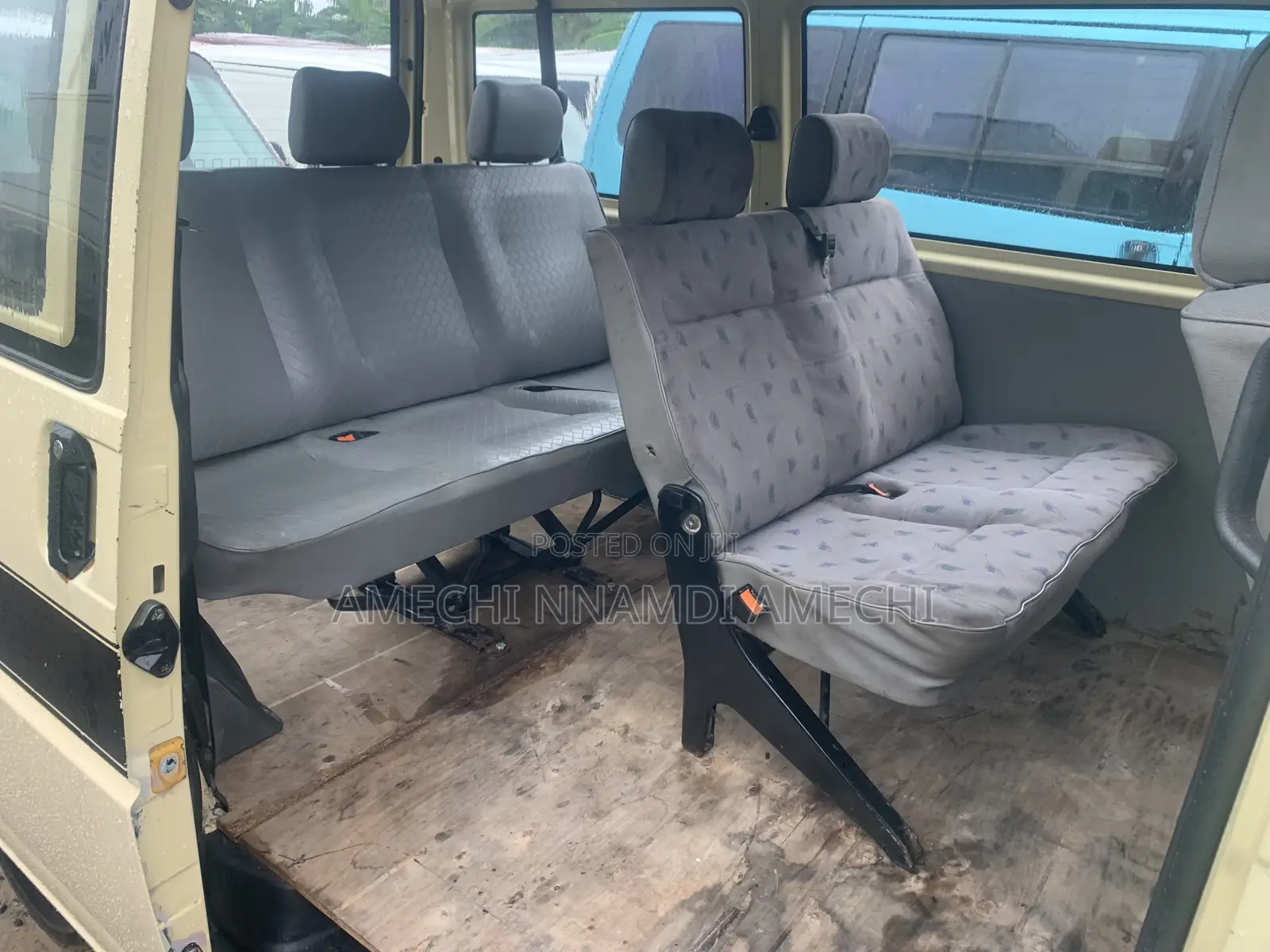 Volkswagen Transporter 2005 Yellow